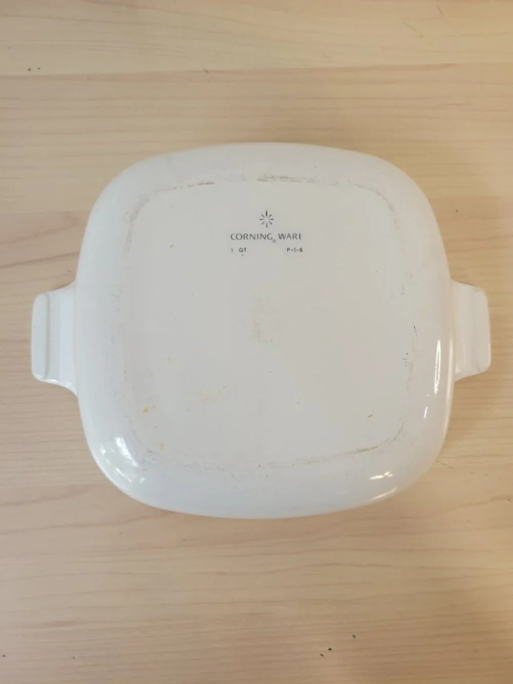 Vintage CORNINGWARE Blue Cornflower 1-Quart Casserole Dish w/ Chipped Pyrex Lid